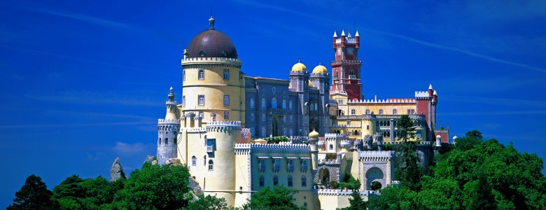 castelo_da_pena_in_sintra_portugal_1734954149524bfe29eb2a6.jpg
